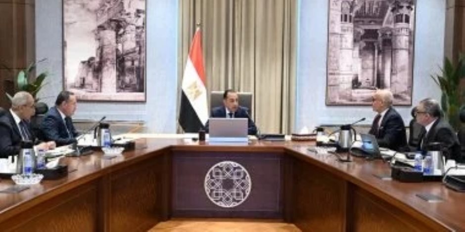 خلال اجتماع اليوم .. رئيس الوزراء يتابع الموقف التنفيذي للمشروعات الخدمية والتنموية بجنوب سيناء