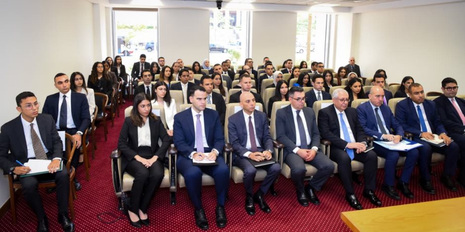 وزير الخارجية يلتقي الدفعة 59 من الملحقين الدبلوماسيين الجدد ويؤكد: التمثيل الخارجي مسؤولية وطنية تتطلب الكفاءة والانضباط
