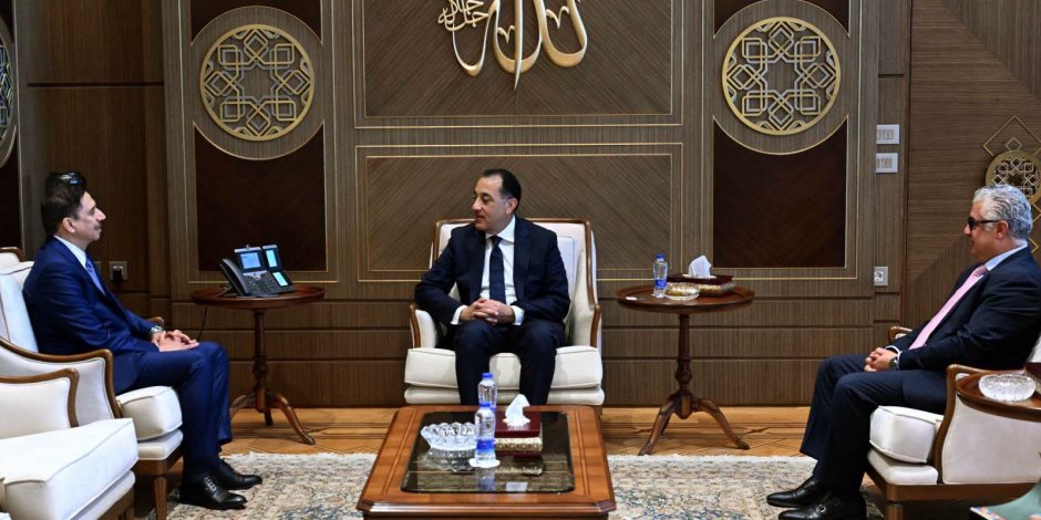 رئيس الوزراء يلتقي رئيس مجلس إدارة مجموعة موانئ دبي العالمية