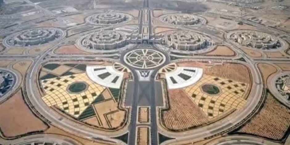 مركز قيادة الدولة الاستراتيجي "الأوكتاجون".. عبقرية مصرية تظهر القوة وتدير عقل الدولة في الجمهورية الجديدة (فيديو)