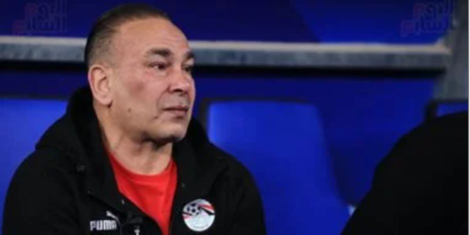 مدير المنتخب الفراعنة يتدخل لحماية مشجع مصري في فندق الإقامة بأمريكا
