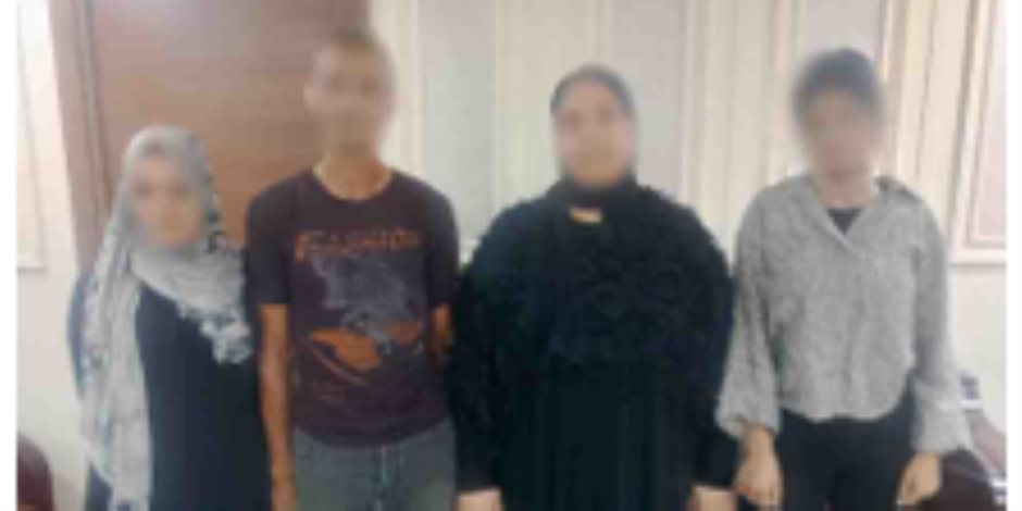 أمن الدقهلية يضبط شخص و3 سيدات لتعديهم على سيدة ونجلها