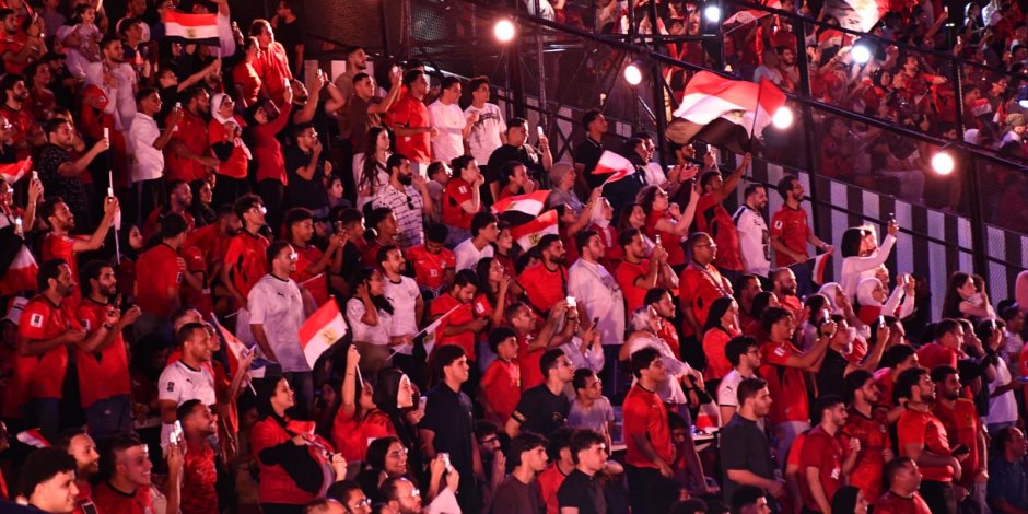 وزير الشباب والرياضة يهنئ المنتخب الوطني والجهاز الفني بالتأهل إلى دور الـ16 بكأس العالم