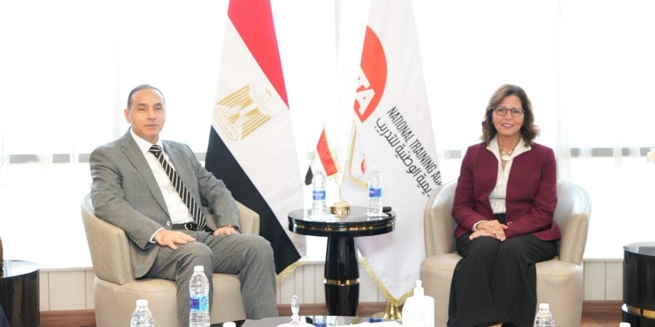 رئيس الرقابة المالية يبحث مع مديرة الأكاديمية الوطنية للتدريب سبل التعاون في التوعية وبناء القدرات