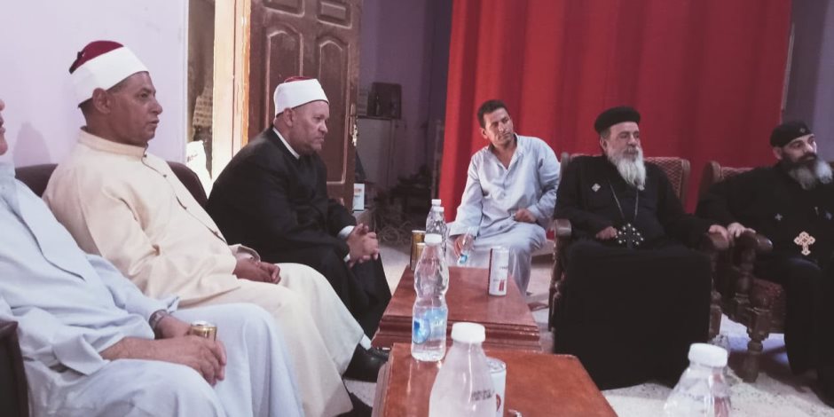 وفد من أوقاف المنيا للاطمئنان على كنيسة الملاك ميخائيل بحلوة عقب حريق