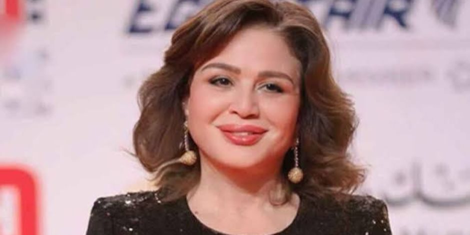 إلهام شاهين: إن شاء الله هنكسب الأرجنتين وكلنا ثقة فى المنتخب