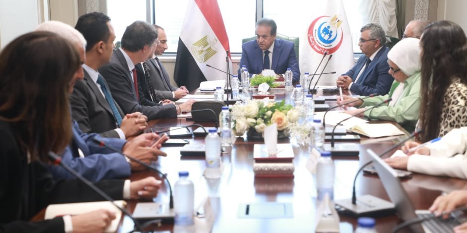 وزير الصحة يبحث مع «إيني» الإيطالية تطوير مستشفى هليوبوليس الجديدة وبرامج تدريب الكوادر