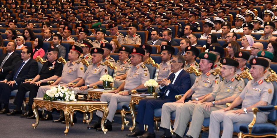 وزير الدفاع يشهد الإعلان عن قبول دفعات جديدة بالكليات والمعاهد العسكرية وتدشين جامعة كيان بالقوات المسلحة بالصفة المدنية