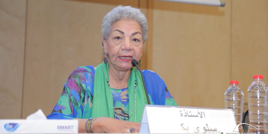 "الإبداع في عالم متغير" ندوة للكاتبة سلوى بكر على هامش معرض مكتبة الإسكندرية للكتاب  