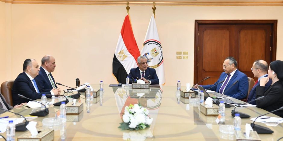 وزير الدولة للإنتاج الحربي: حريصون على تنفيذ التوجيهات الرئاسية بالتوسع في الشراكات التعاونية الجادة مع كبرى الشركات العالمية