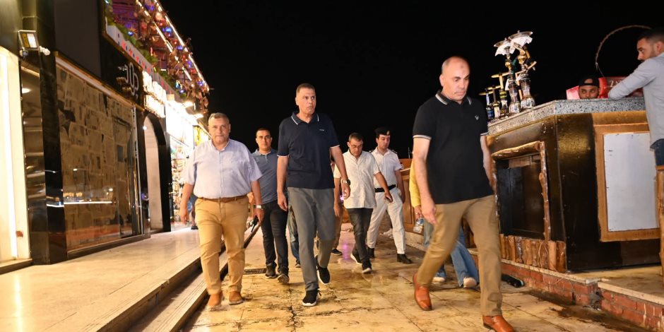 محافظ جنوب سيناء يتفقد خليج نعمة بعد انتهاء مهلة تقنين الأوضاع.. ويشيد بالالتزام الكامل بخطوط التنظيم (صور) 
