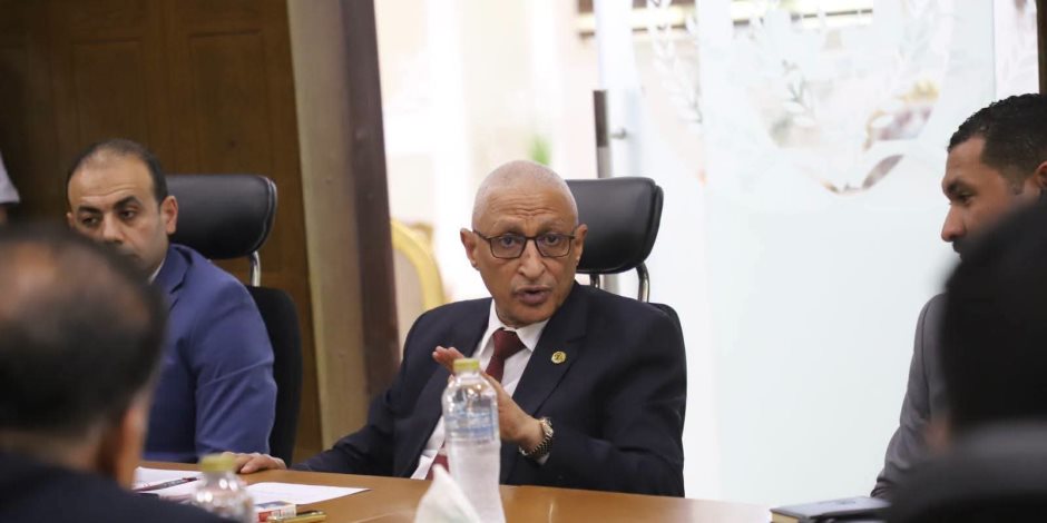 محافظ شمال سيناء يشهد مؤتمر تنظيم وضوابط استخدام شواطيء العريش.. اعرف التفاصيل (صور) 