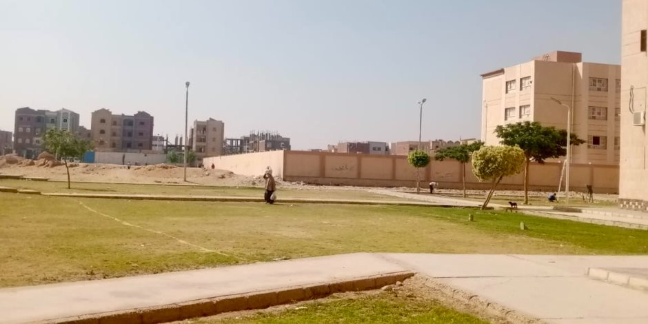 وزيرة الإسكان تتابع تنفيذ مشروعات تطوير الطرق والمرافق والتنسيق الحضاري بعدد من المدن الجديدة