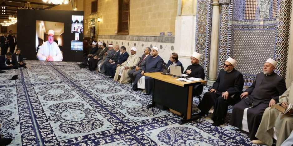وزير الأوقاف يشهد ملتقى الفكر الإسلامي الدولي السابع بمسجد الإمام الحسين (رضي الله عنه)