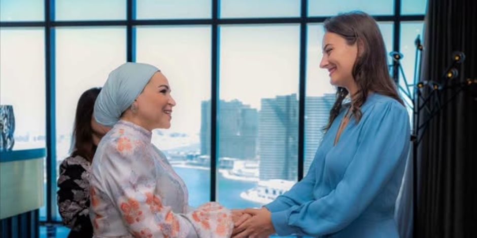 السيدة انتصار السيسي تستقبل السيدة الأولى للجبل الأسود في معرض "ديارنا" بمدينة العلمين