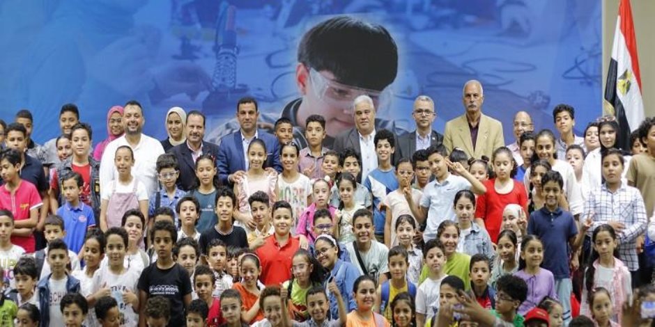 هل تنجح الدولة في تحويل الاستثمار في الأطفال والشباب إلى قوة اقتصادية حقيقية؟