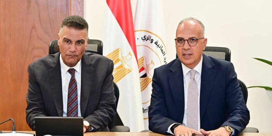 وزير الموارد المائية والري ومحافظ جنوب سيناء يبحثان موقف مشروعات الموارد المائية بالمحافظة