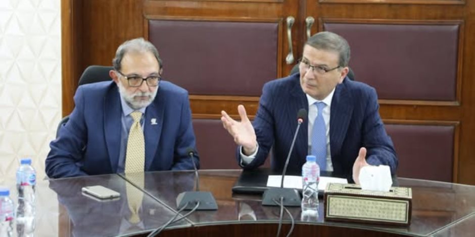 وزير الزراعة يعقد اجتماعاً موسعاً لدعم وتطوير صناعة الألبان وتعزيز الصادرات