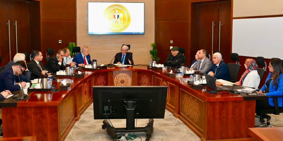 نائب رئيس الوزراء للشؤون الاقتصادية يبحث مع الاتحاد المصري للمستثمرين دعم الاستثمار وتعزيز دور القطاع الخاص