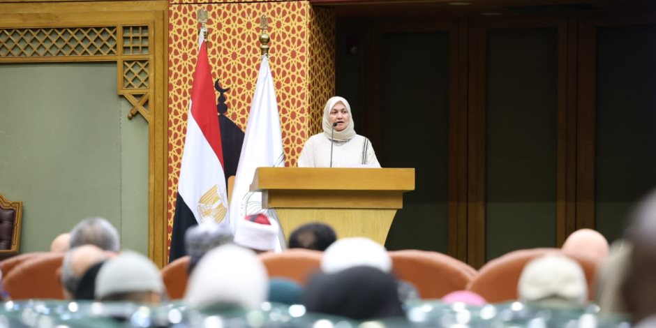 نهلة الصعيدي: أكثر من 300 شاعر من 24 دولة شاركوا في الموسم الخامس لـ «مئذنة الشعر العربي»