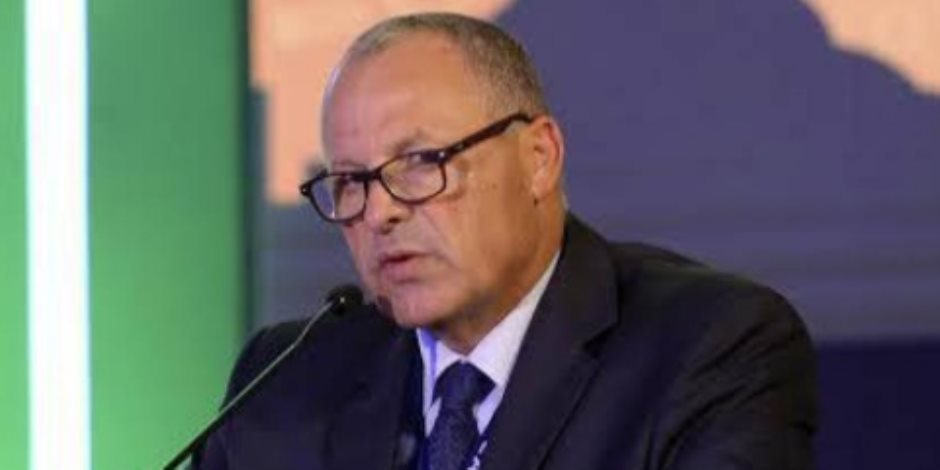 أبو ريدة وشوقي غريب يضعان خريطة تطوير الكرة المصرية استعدادًا للموسم الجديد