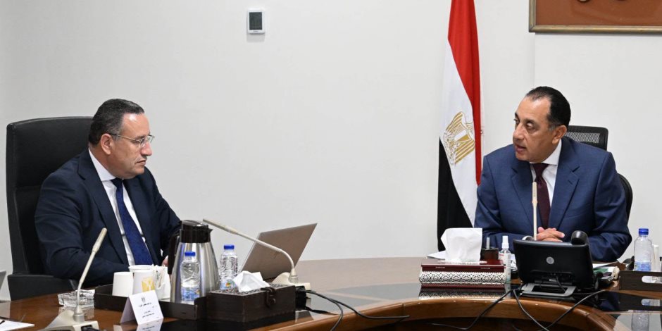رئيس الوزراء يُتابع جهود تطوير منظومة التعليم