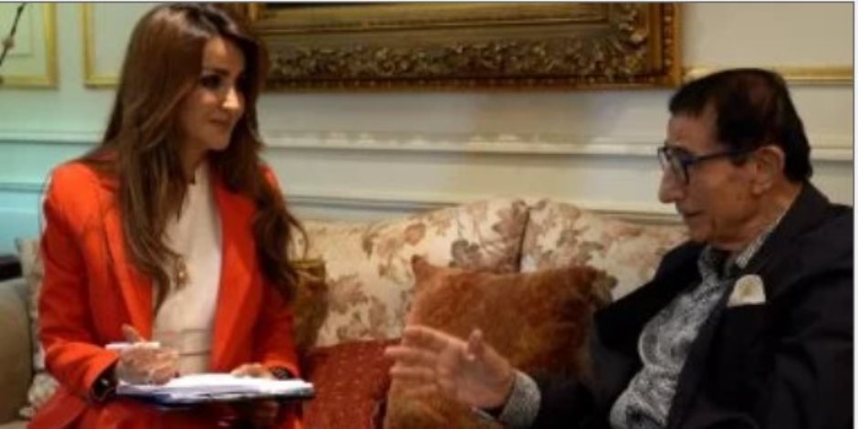 عبد المنعم عمارة يكشف لـ"مذكرات شفهية" جوانب من علاقته بالسادات ومبارك وبداية أنخراطه في العمل العام