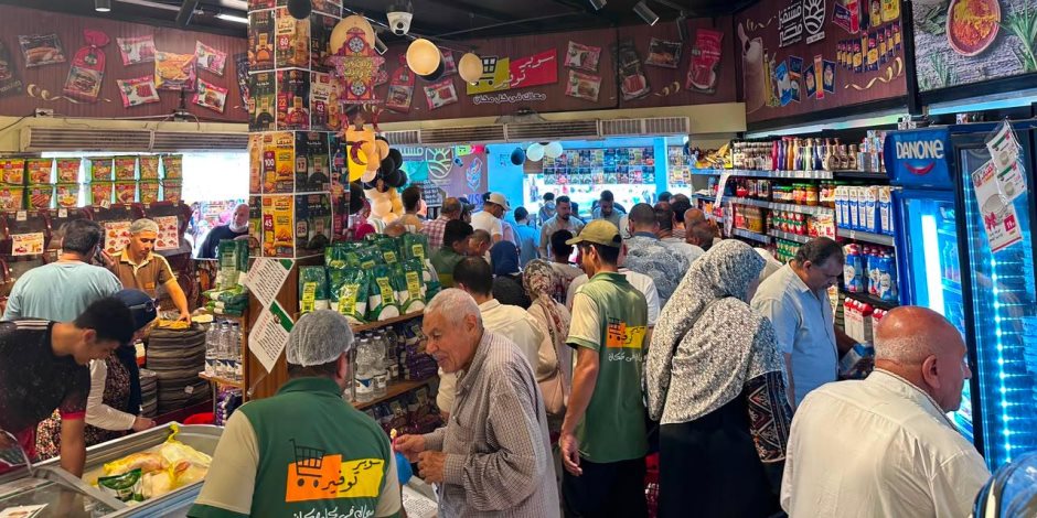 إقبال متزايد على مهرجان "خير مصر لأهل مصر".. وجهاز مستقبل مصر يعزز ضخ السلع لتلبية الطلب