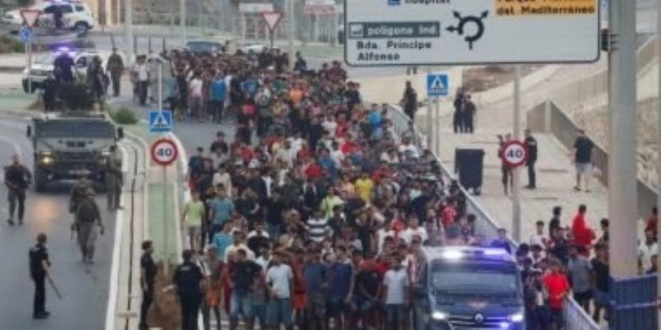 الداخلية المغربية تعلن تسجيل 11وفاة فى موجات الهجرة غير الشرعية إلى مدينة سبتة