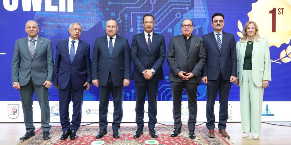 وزير الاتصالات: نعمل على تحويل البحث والتطوير في مجال الذكاء الاصطناعي لتطبيقات عملية وحلول تخدم قطاعات الدولة 