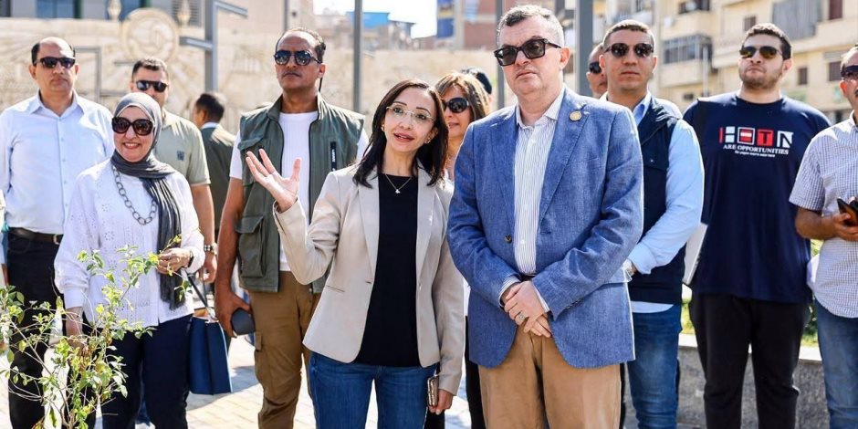 وزير التخطيط ومحافظ البحيرة يتفقدان عددا من المشروعات الصحية والتعليمية