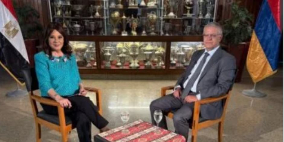 "الأرمن المصريون" مع د. درية شرف الدين فى "حديث من مصر" على شاشة الأولى