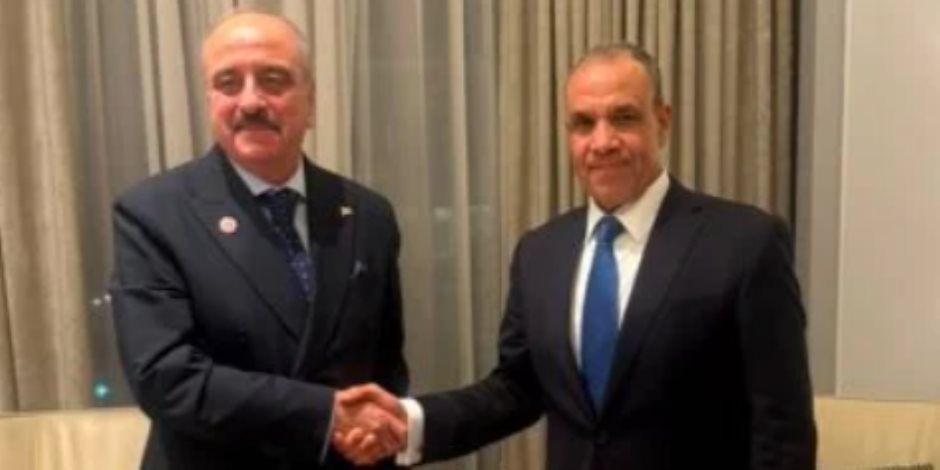 وزير الخارجية ونظيره التونسي يبحثان تعزيز التعاون وتنسيق المواقف بشأن غزة وليبيا