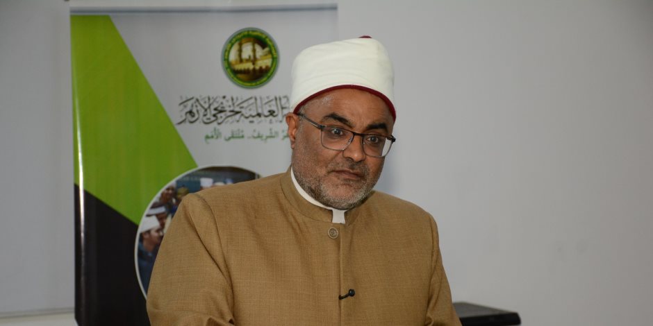 أيمن الحجار للطلاب الوافدين: سوء فهم السنة النبوية يقود إلى التطرف