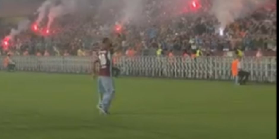 محمد صلاح يشعل مدرجات ملعب بابارا بارك باستقبال أسطوري (فيديو)