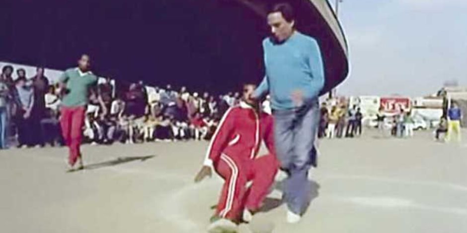 43 عامًا على "الحريف".. لماذا ذهب الدور إلى عادل إمام بدلًا من أحمد زكي؟
