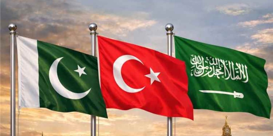 السعودية وتركيا وباكستان يوقعون اتفاقية دفاعية فى مكة