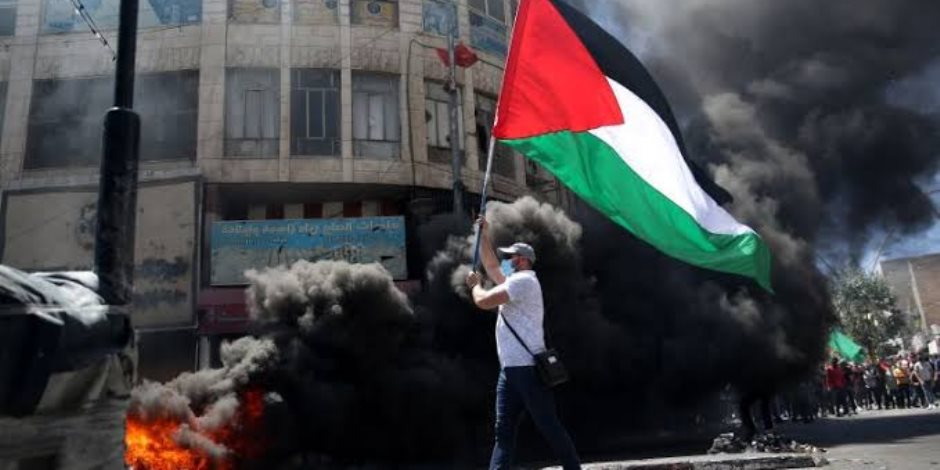 تصعيد ميداني متواصل وخسائر بشرية وإنسانية كارثية في غزة.. مقتل 300 طفل بعد خرق الاتفاق.. وتصاعد اعتداءات المستوطنين والاقتحامات العسكرية في الضفة 