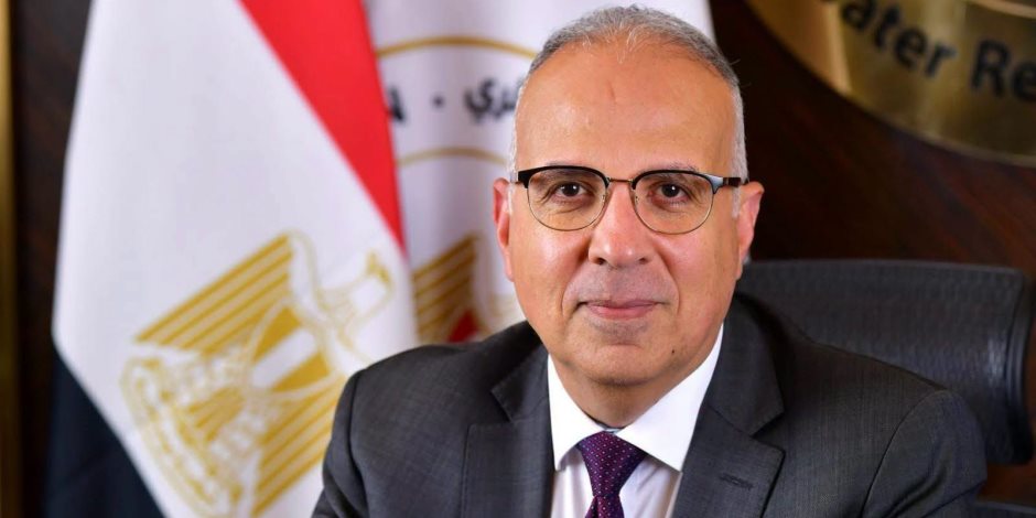 وزير الري يتابع تنفيذ المرحلة الثالثة من مشروع تأهيل قناطر إدفينا على نهر النيل