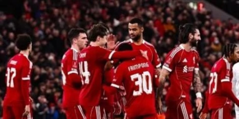 هل اقترب جيف بيزوس مالك أمازون من شراء ثلث نادي ليفربول الإنجليزي ؟ اعرف التفاصيل 