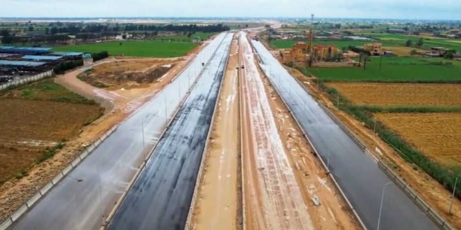 وزيرة الإسكان تتابع مشروعات الطرق والكباري بالإسكندرية وكفر الشيخ وتوجه بتسريع التنفيذ