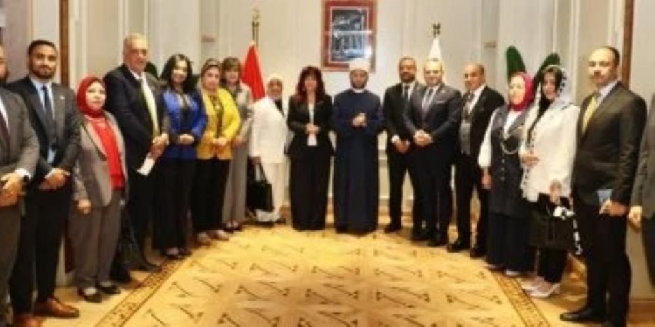  وزير الأوقاف يستقبل رئيس اتحاد المستثمرات العرب لبحث آفاق التعاون 