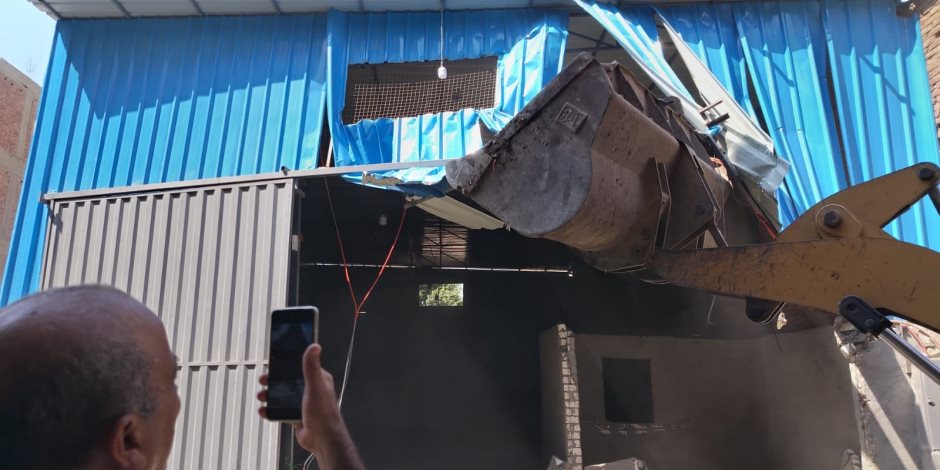وزيرة التنمية المحلية والبيئة: تنفيذ إزالات لعقارات بدون ترخيص و2 جمالون مخالفين في المهد