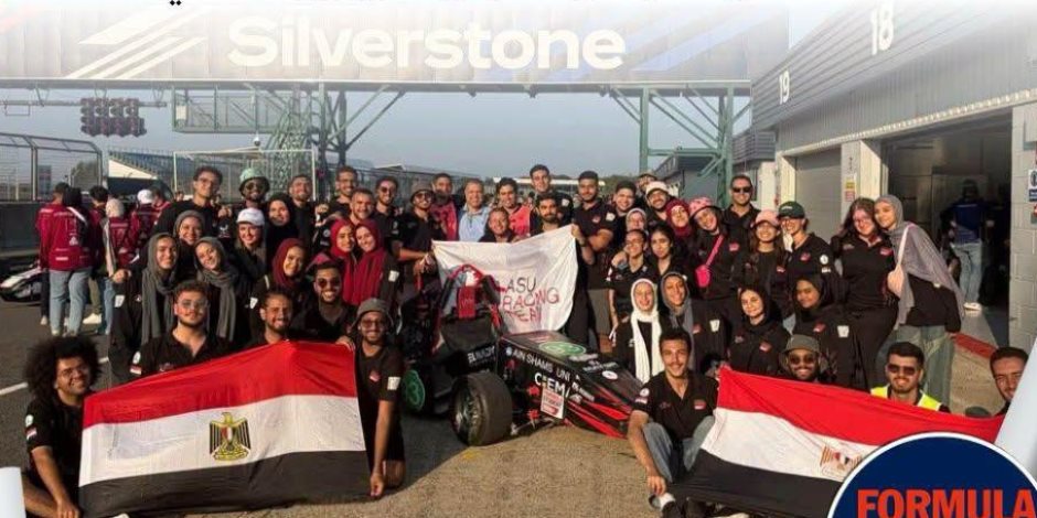 إنجاز مصري في سباقات الهندسة.. فريق جامعة عين شمس يحصد جائزة دولية في Formula Student