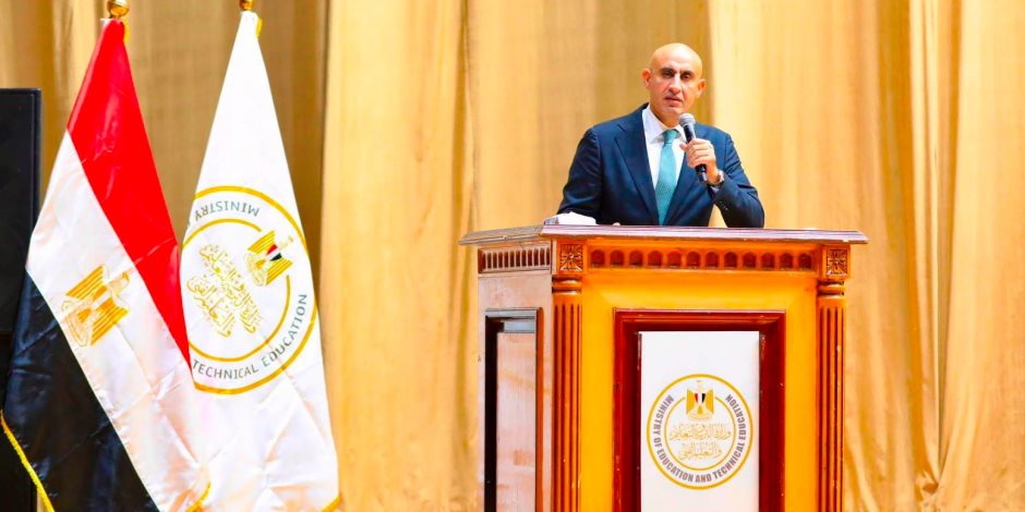 وزير التعليم يبحث مع 4500 مدير مدرسة استعدادات العام الدراسي الجديد