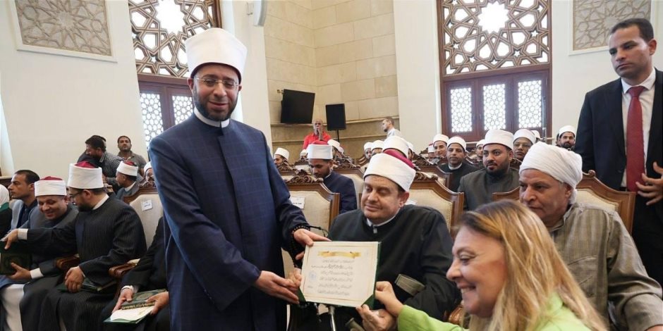 وزير الأوقاف يكرم عددًا من أبناء الوزارة من ذوي الهمم.. ويؤكد: رعاية الموهوبين وأصحاب القدرات الخاصة واجب ديني وإنساني