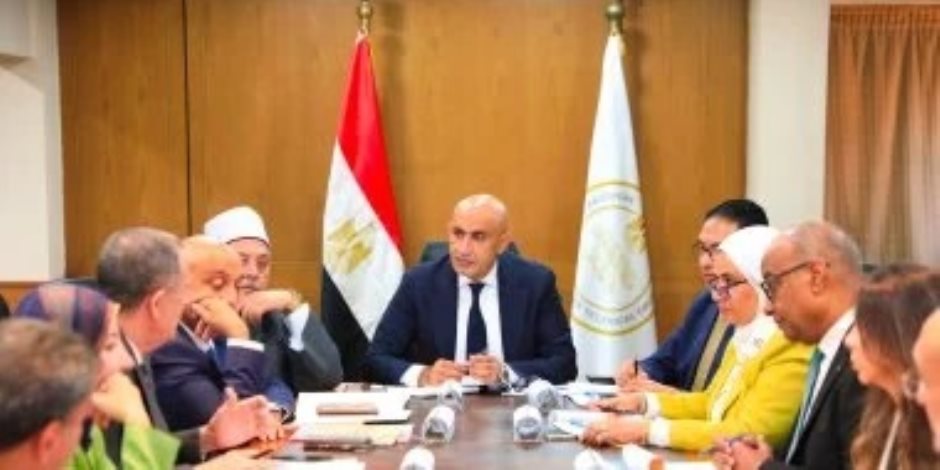 وزير التعليم يصدر قرارين بشأن نظام الدراسة والامتحانات لطلاب البكالوريا والثانوية .. اعرف التفاصيل