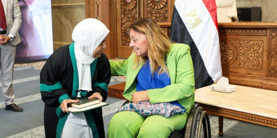 المشرف على القومى للأشخاص ذوى الإعاقة تكرم 8 من العاملين المتميزين باحتفالية وزارة الأوقاف