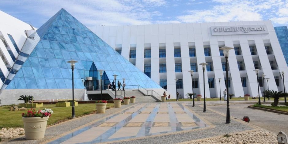 المصرية للاتصالات أول شركة في القارة الأفريقية تجري تجربة تشغيل خدمات المحمول باستخدام الحيز الترددي 6 جيجاهرتز