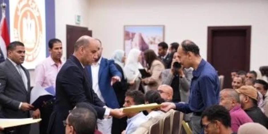 وزير العمل: نوفر فرص عمل مناسبة لقدرات كل شخص من ذوى الهمم